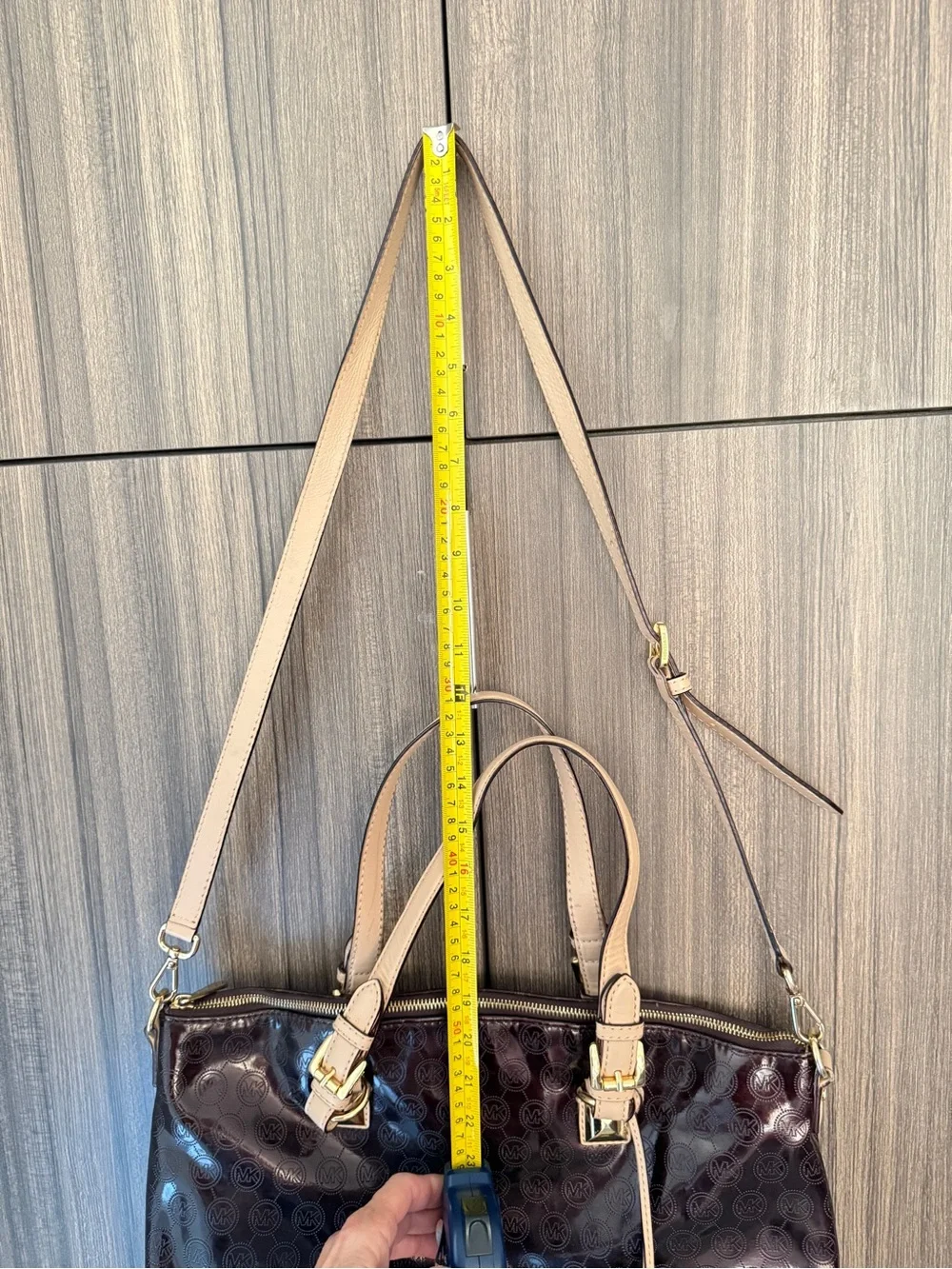 Michael Kors Jet Set Tote Satchel Bag Mono Patent Signature Logo Coffee